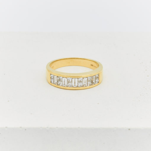 anais-yellow-gold-ring