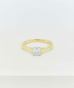 round-solitaire-gold