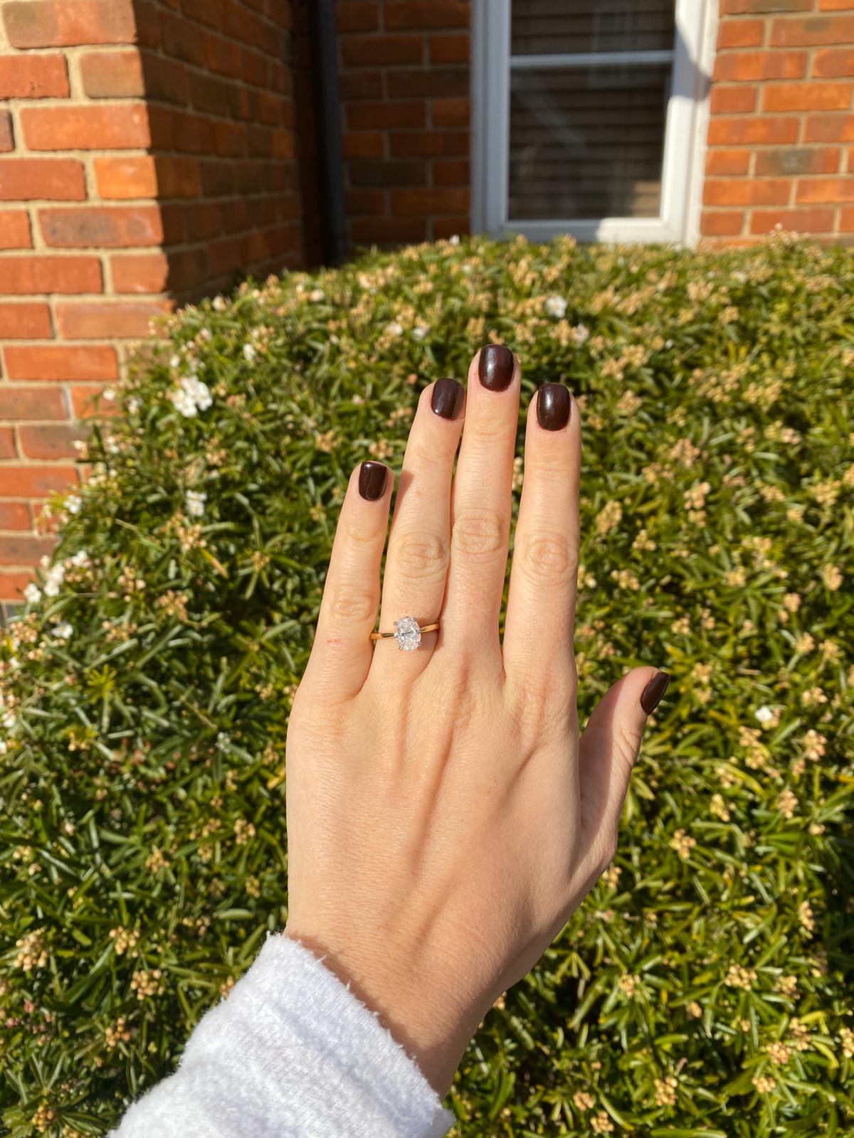 2CT ESI2 Oval Cut Diamond