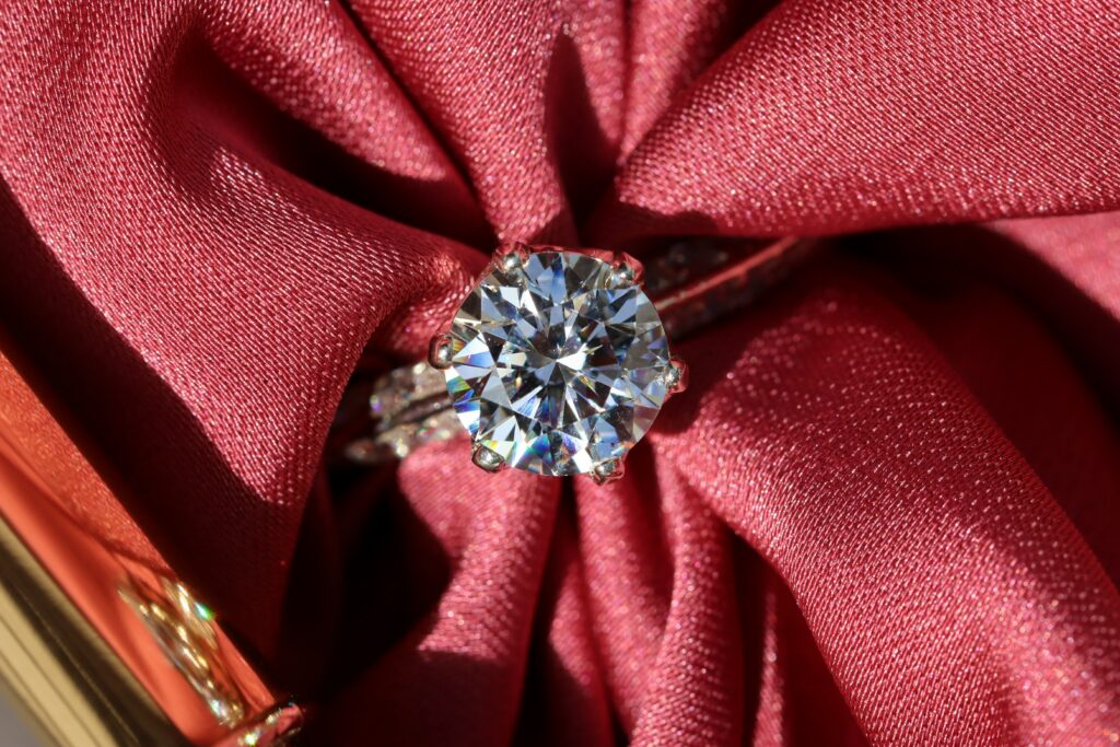 The History Of Diamond Shops In London