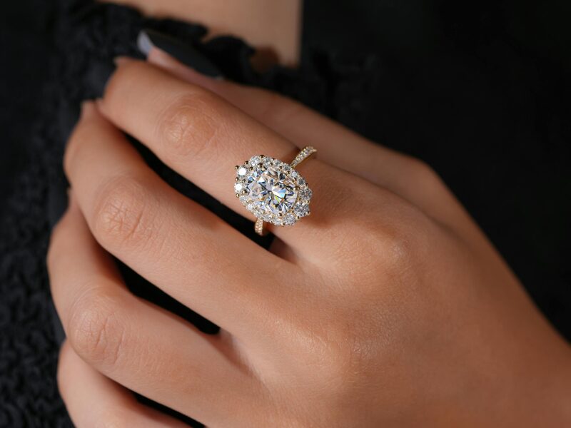 Hatton Garden Diamond discuss: Do Rich People Buy Lab Grown Diamonds?