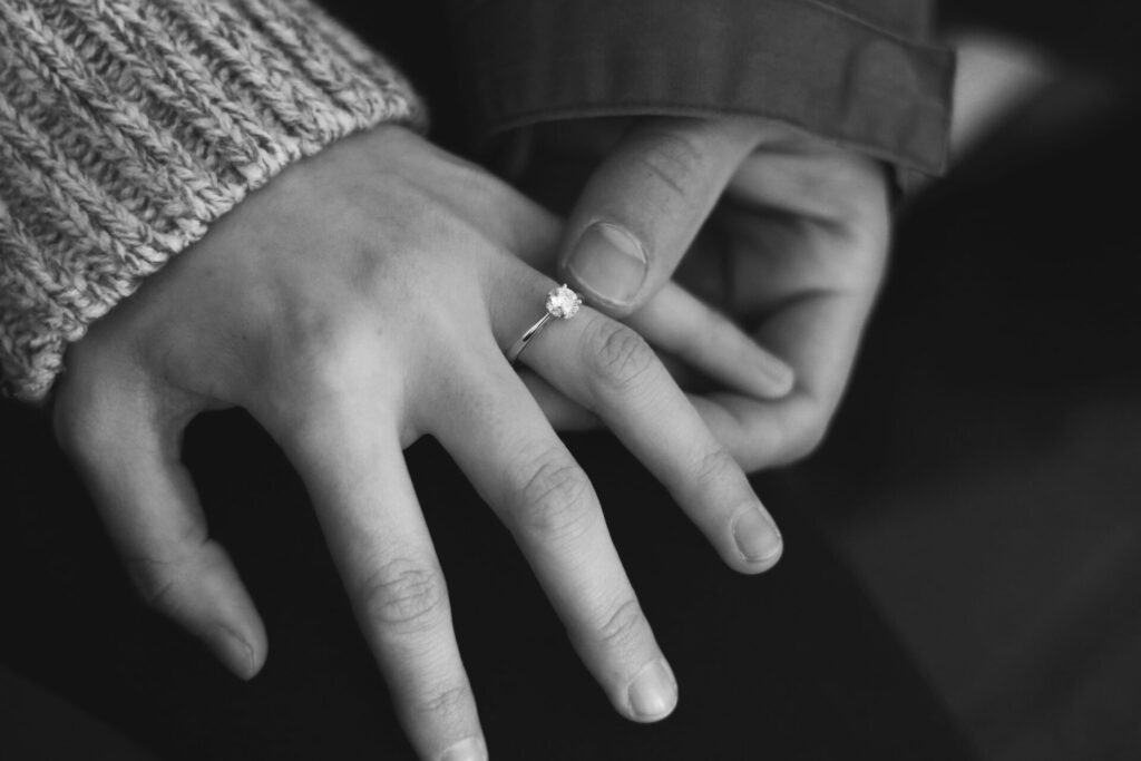 The Complete Lab Grown Engagement Ring Buying Guide (2026): Everything You Need To Know Before You Buy